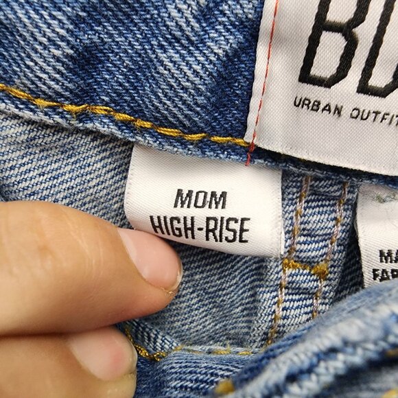 Urban Outfitters Jeans Womens 29 BDG Blue Cotton High Rise Mom *GUC* - Picture 6 of 16